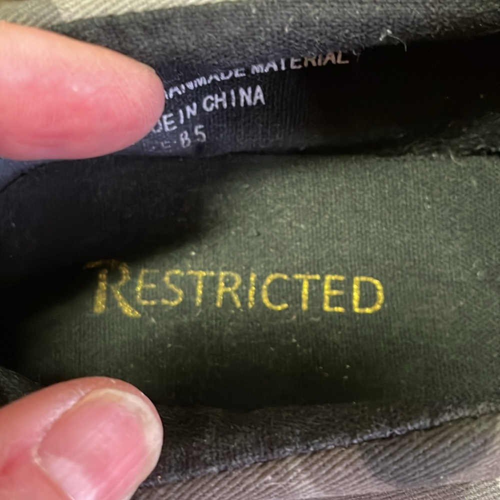 Restricted - Picture 7 of 8